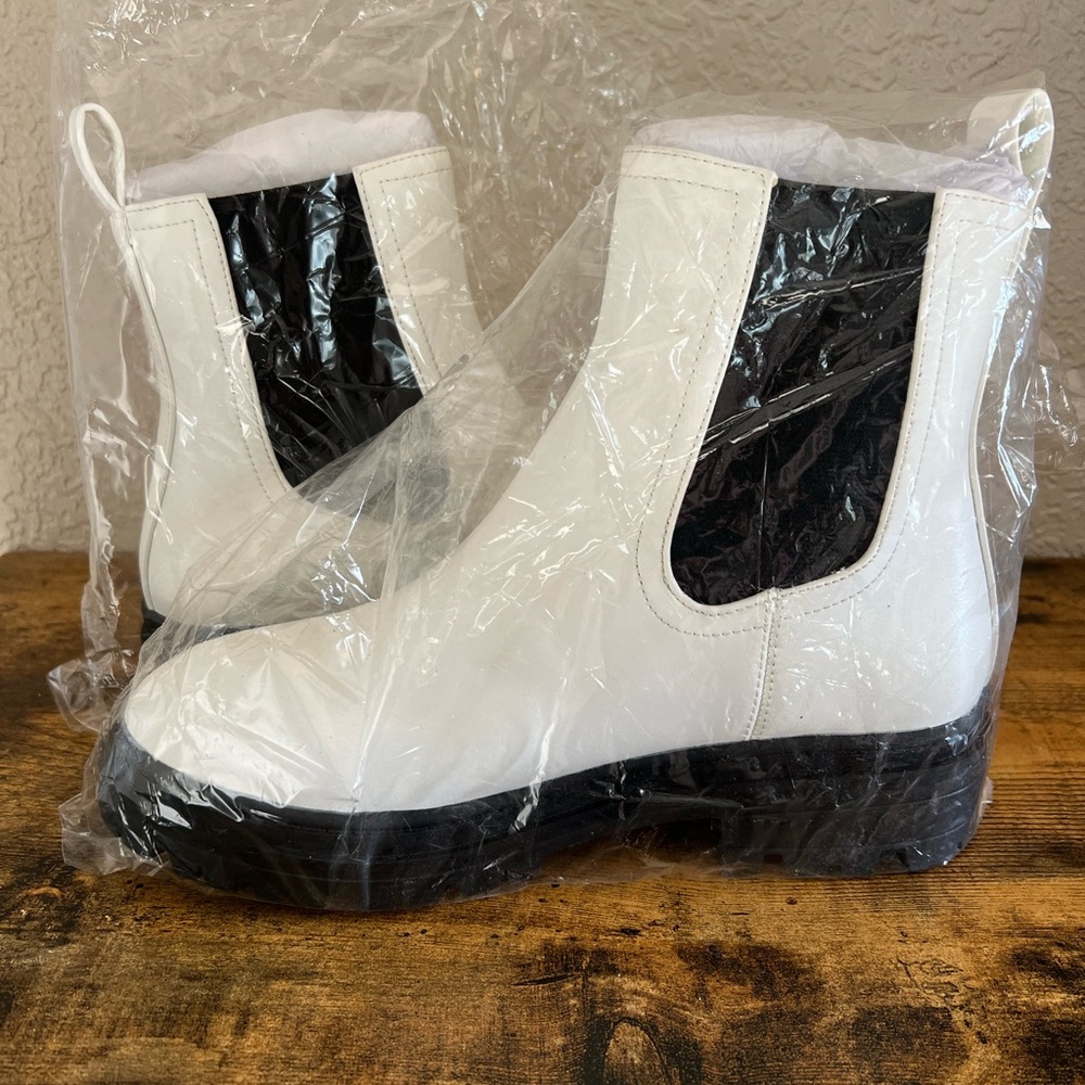 Steve Madden dup boots